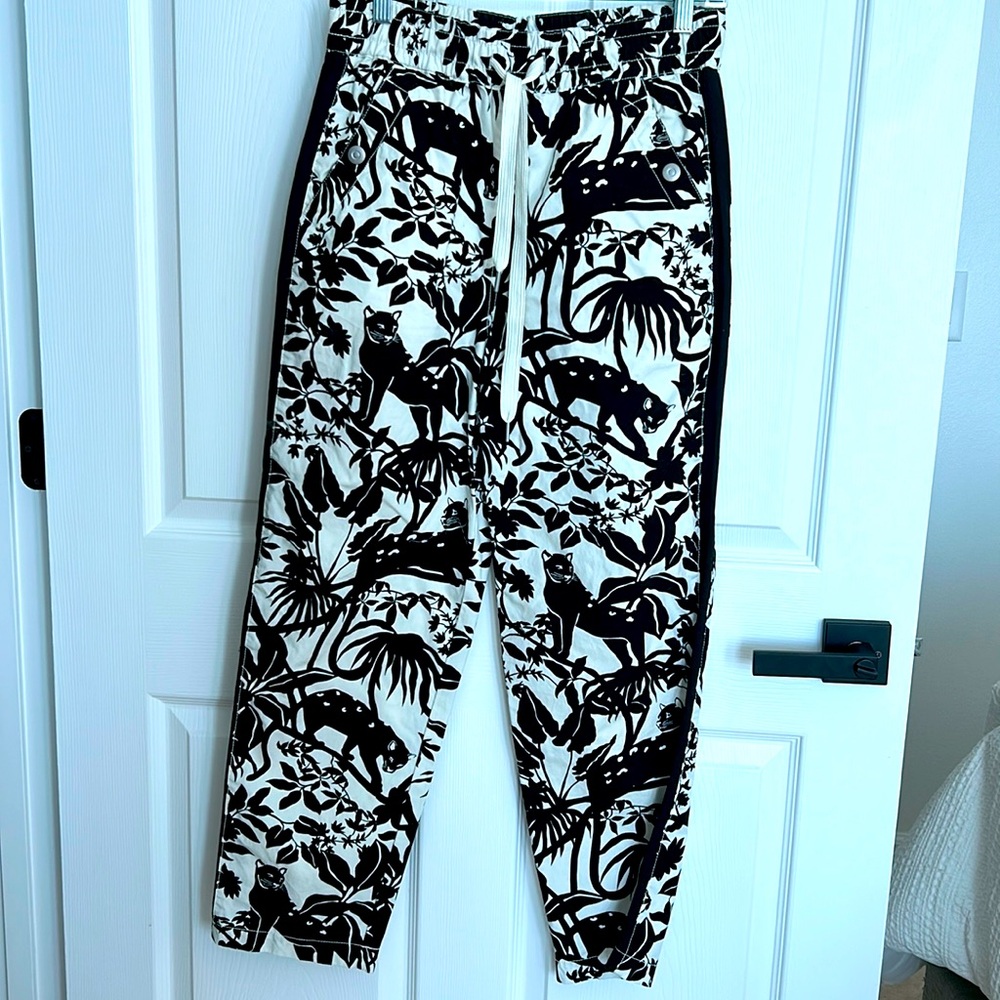 Printed pants by Maeve